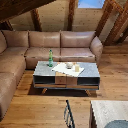 Apartamento Wunderschoene Maisonette-wohnung Nahe Des Zentrums Mit Kostenlosem Parkplatz *